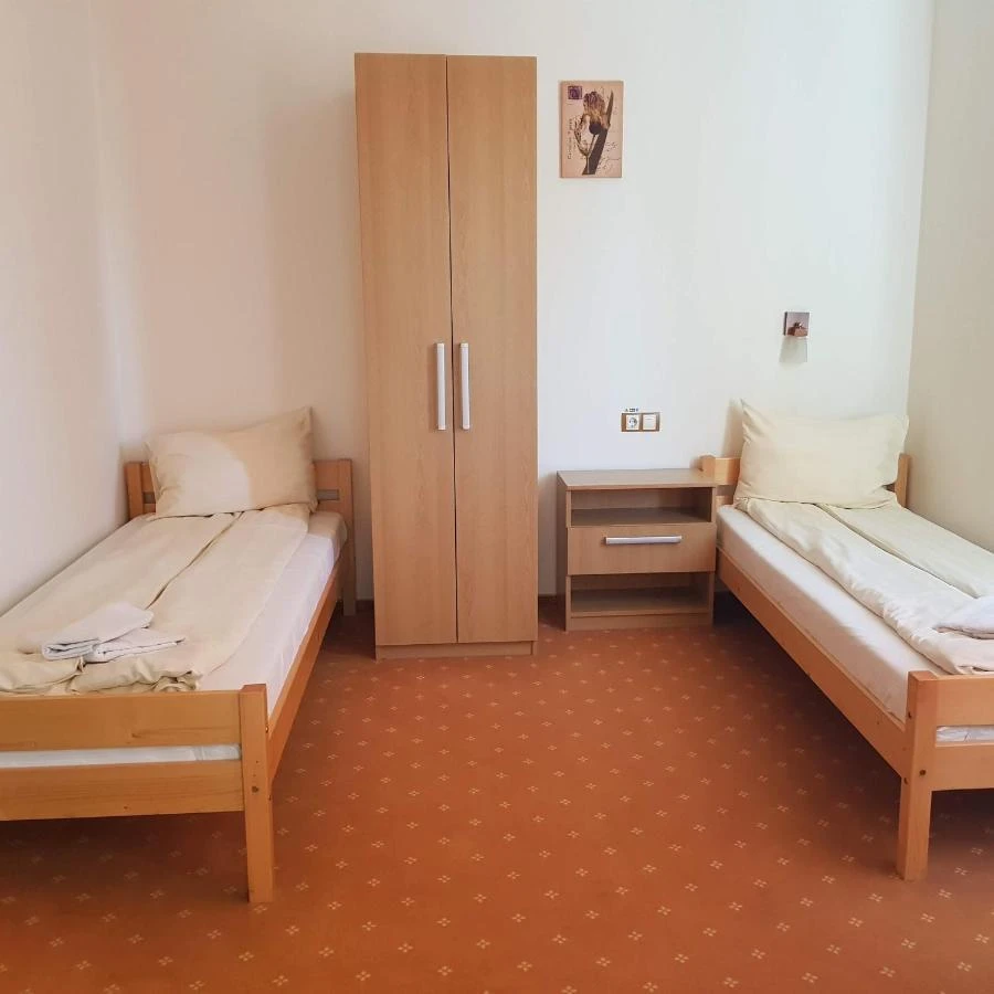 Târgu Mureș Cazare | Motel (K0661-41) Imaginea poate fi supusă drepturilor de autor. Se recomandă contactarea titularului drepturilor.