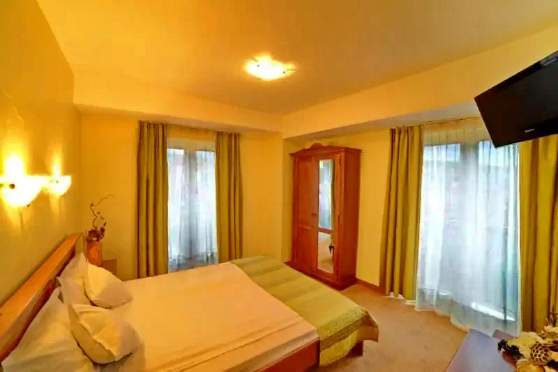 Cluj-Napoca Cazare | Hotel** (K1388-20) Imaginea poate fi supusă drepturilor de autor. Se recomandă contactarea titularului drepturilor.