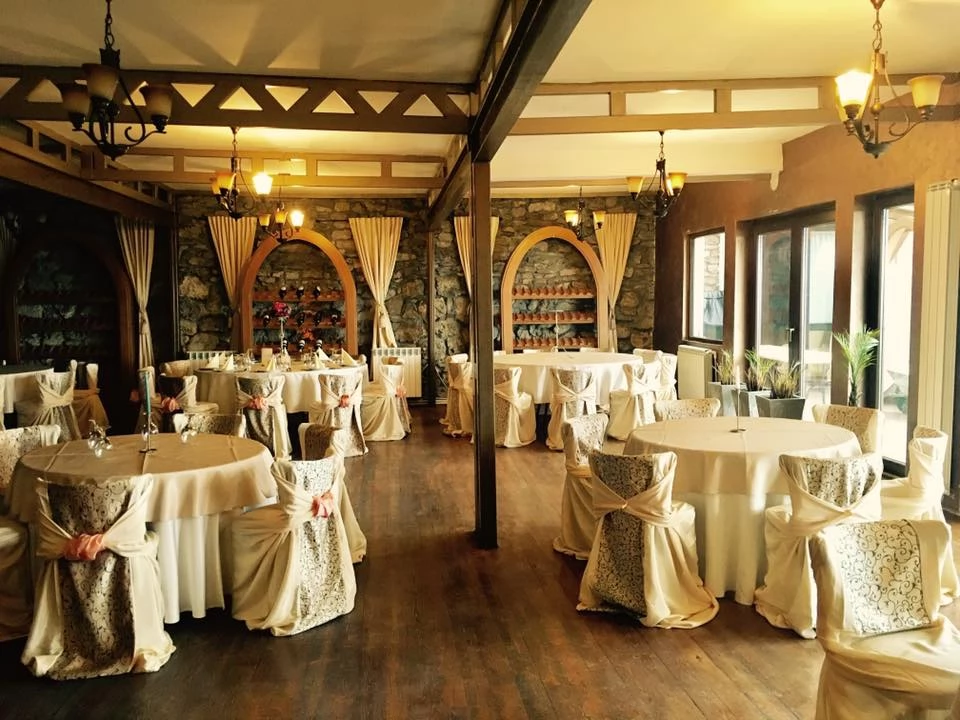 Déva Szállás | Fogadó (K1474-2) A kép szerzői jogvédelem alatt állhat. Javasolt a kapcsolatfelvétel a jog tulajdonossal. Déva Szállás | Fogadó (K1474-2) A kép szerzői jogvédelem alatt állhat. Javasolt a kapcsolatfelvétel a jog tulajdonossal.