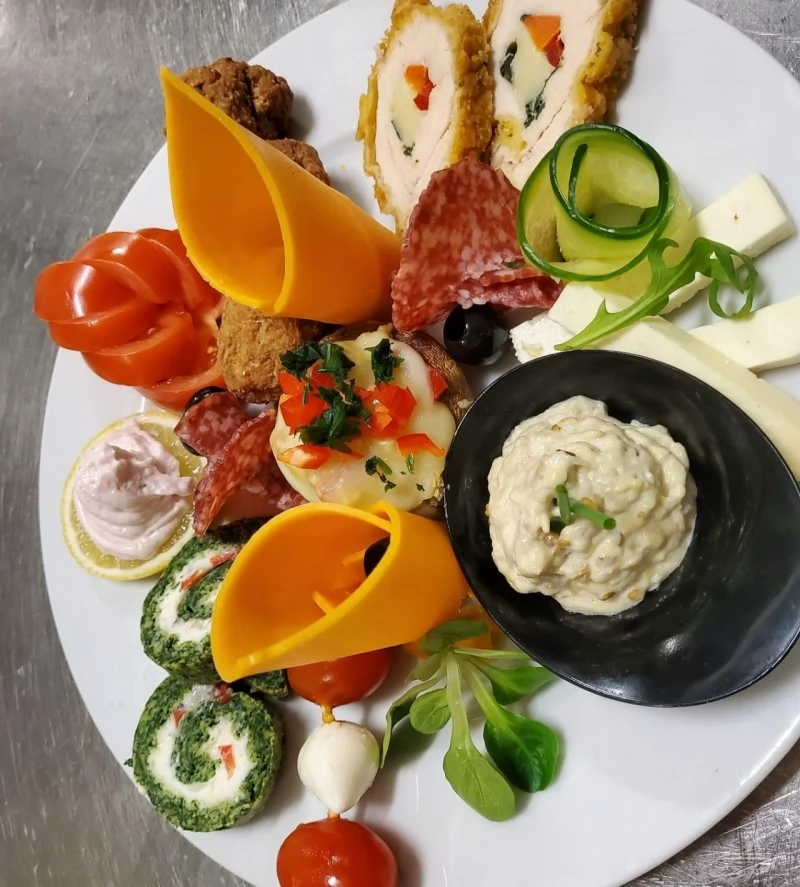 Déva Szállás | Fogadó (K1474-57) A kép szerzői jogvédelem alatt állhat. Javasolt a kapcsolatfelvétel a jog tulajdonossal. Déva Szállás | Fogadó (K1474-57) A kép szerzői jogvédelem alatt állhat. Javasolt a kapcsolatfelvétel a jog tulajdonossal.