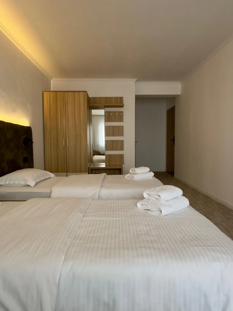 Cazare Cluj Napoca - Hotel Gala *** | Kolozsvár - Gála Hotel. Imaginea poate fi supusă drepturilor de autor. Se recomandă contactarea titularului drepturilor.