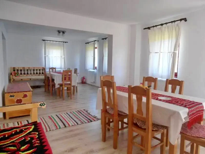 Ic Ponor Pádis Szállás | Panzió (K1247-2) A kép szerzői jogvédelem alatt állhat. Javasolt a kapcsolatfelvétel a jog tulajdonossal. Ic Ponor Pádis Szállás | Panzió (K1247-2) A kép szerzői jogvédelem alatt állhat. Javasolt a kapcsolatfelvétel a jog tulajdonossal.