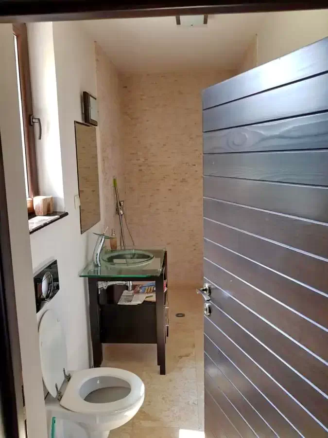 Oradea Cazare | Cabană (K1403-24) Imaginea poate fi supusă drepturilor de autor. Se recomandă contactarea titularului drepturilor.