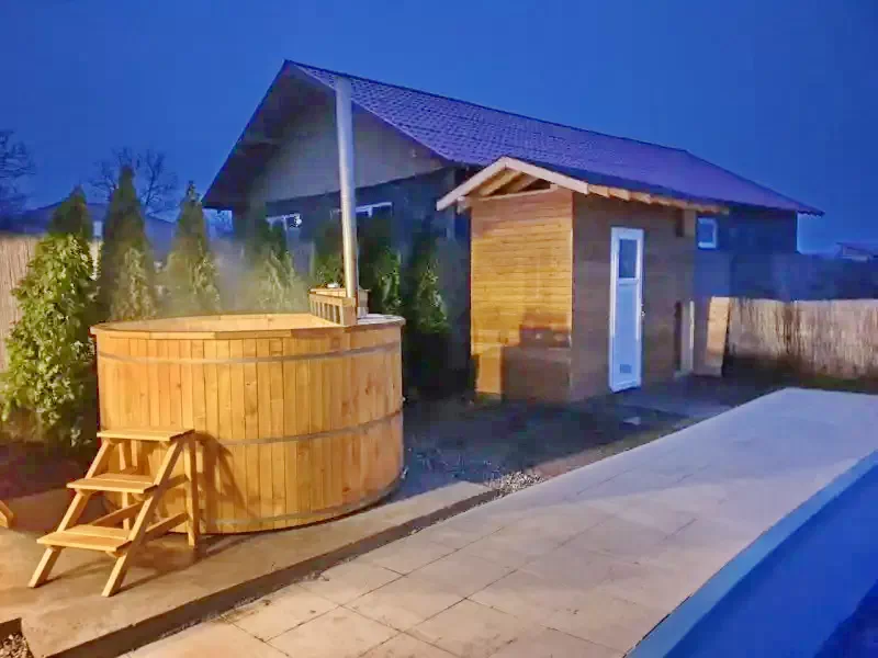 Oradea Cazare | Cabană (K1403-41) Imaginea poate fi supusă drepturilor de autor. Se recomandă contactarea titularului drepturilor.