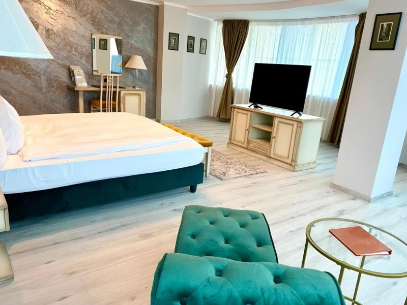 Cluj-Napoca Cazare | Hotel**** (K1526-34) Imaginea poate fi supusă drepturilor de autor. Se recomandă contactarea titularului drepturilor.