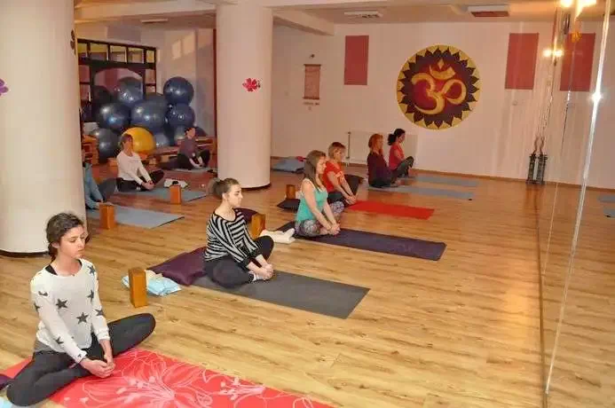 Csíkszereda Szállás | Motel (K1404-27) A kép szerzői jogvédelem alatt állhat. Javasolt a kapcsolatfelvétel a jog tulajdonossal. Csíkszereda Szállás | Motel (K1404-27) A kép szerzői jogvédelem alatt állhat. Javasolt a kapcsolatfelvétel a jog tulajdonossal.