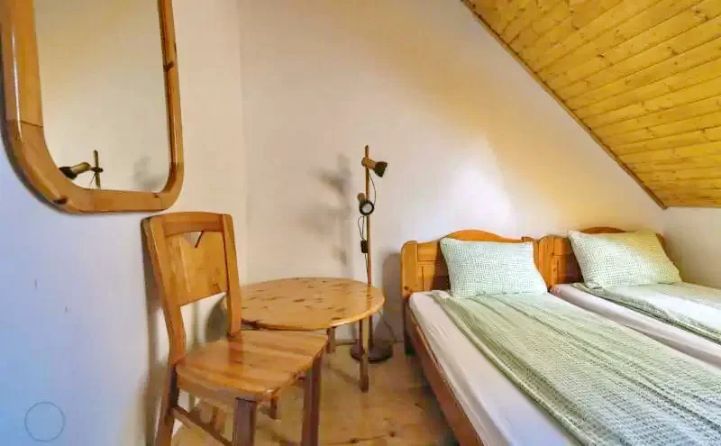 Torockó Szállás | Vendégház (K1087-23) A kép szerzői jogvédelem alatt állhat. Javasolt a kapcsolatfelvétel a jog tulajdonossal. Torockó Szállás | Vendégház (K1087-23) A kép szerzői jogvédelem alatt állhat. Javasolt a kapcsolatfelvétel a jog tulajdonossal.