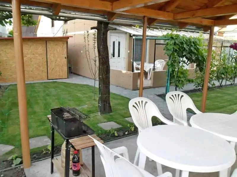 Hajdúszoboszló Szállás | Vendégház (K0340-25) A kép szerzői jogvédelem alatt állhat. Javasolt a kapcsolatfelvétel a jog tulajdonossal.