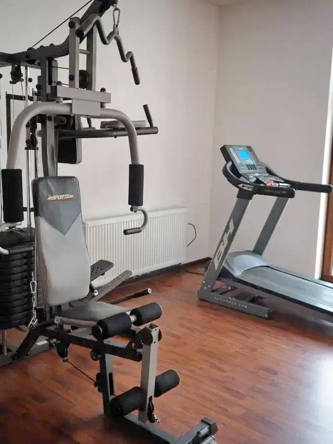 Băile Herculane Cazare | Hostel (K0003-21) Imaginea poate fi supusă drepturilor de autor. Se recomandă contactarea titularului drepturilor. Băile Herculane Cazare | Hostel (K0003-21) Imaginea poate fi supusă drepturilor de autor. Se recomandă contactarea titularului drepturilor.