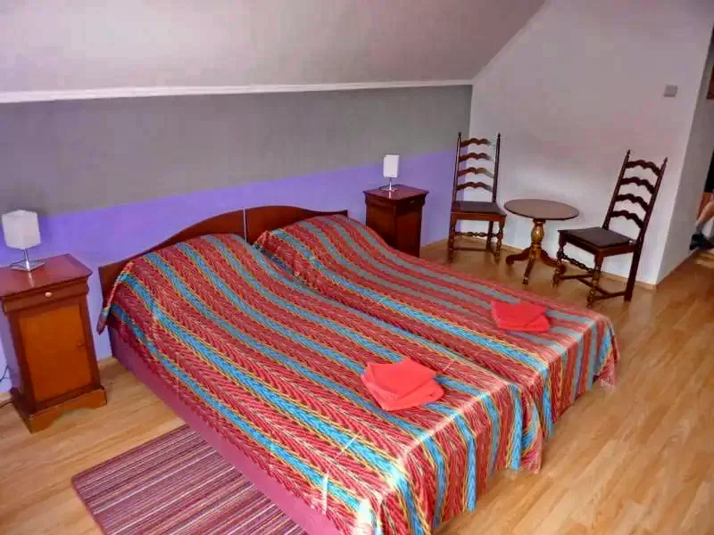 Izvoare Cazare | Cabană (K0012-23) Imaginea poate fi supusă drepturilor de autor. Se recomandă contactarea titularului drepturilor. Izvoare Cazare | Cabană (K0012-23) Imaginea poate fi supusă drepturilor de autor. Se recomandă contactarea titularului drepturilor.