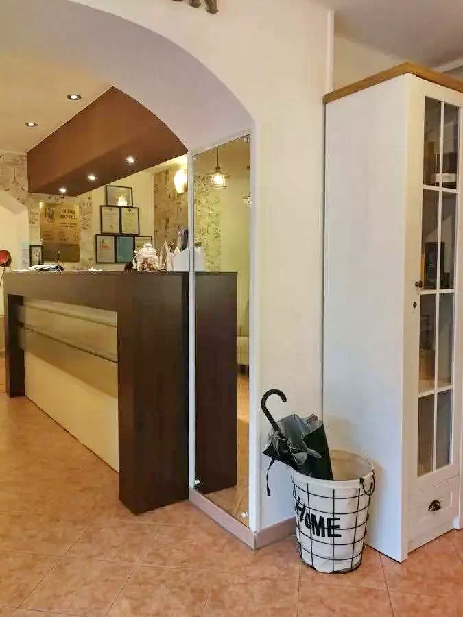 Cazare Timișoara - Hotel Euro*** | Temesvár - Euro Hotel***. Imaginea poate fi supusă drepturilor de autor. Se recomandă contactarea titularului drepturilor.