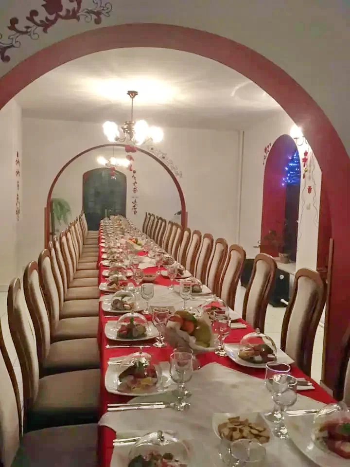 Szováta Szállás | Hotel** (K0023-8) A kép szerzői jogvédelem alatt állhat. Javasolt a kapcsolatfelvétel a jog tulajdonossal.