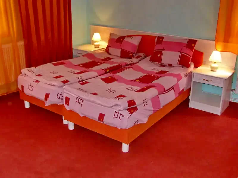 Szováta Szállás | Panzió (K0024-16) A kép szerzői jogvédelem alatt állhat. Javasolt a kapcsolatfelvétel a jog tulajdonossal. Szováta Szállás | Panzió (K0024-16) A kép szerzői jogvédelem alatt állhat. Javasolt a kapcsolatfelvétel a jog tulajdonossal.