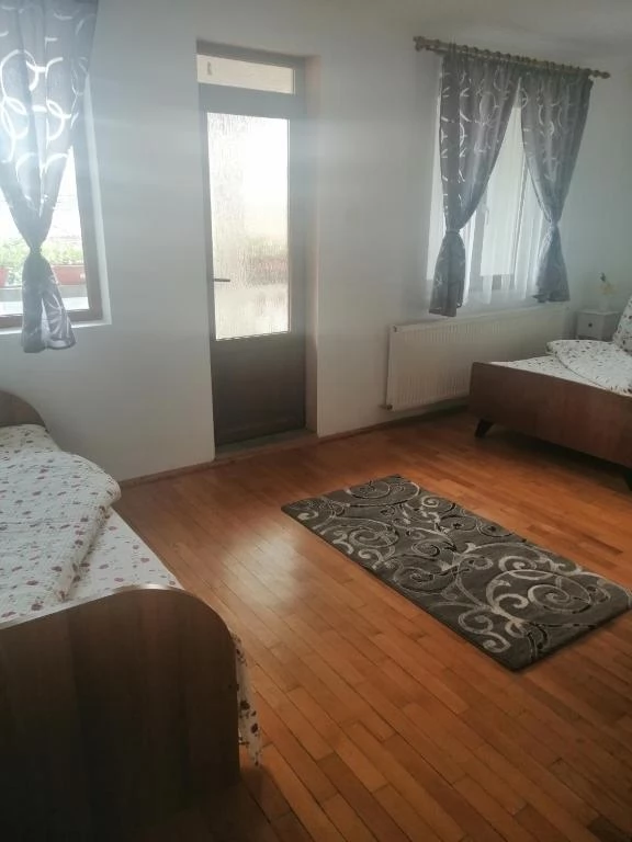 Turda Cazare | Hostel (K0026-30) Imaginea poate fi supusă drepturilor de autor. Se recomandă contactarea titularului drepturilor.