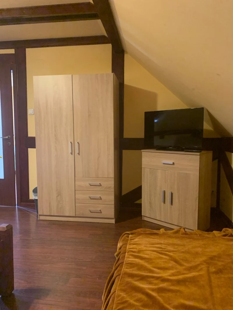 Brașov Cazare | Pensiune (K0263-20) Imaginea poate fi supusă drepturilor de autor. Se recomandă contactarea titularului drepturilor.