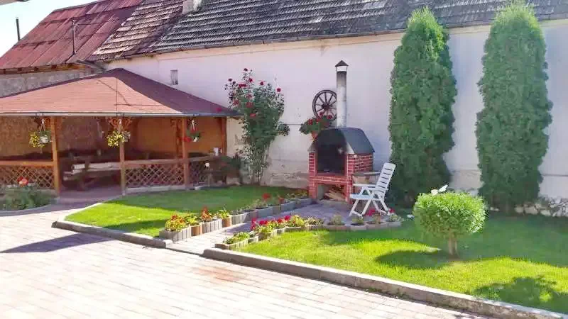 Cazare Săcele - Pensiunea Lenke** | Négyfalu - Lenke Panzió**. Imaginea poate fi supusă drepturilor de autor. Se recomandă contactarea titularului drepturilor.