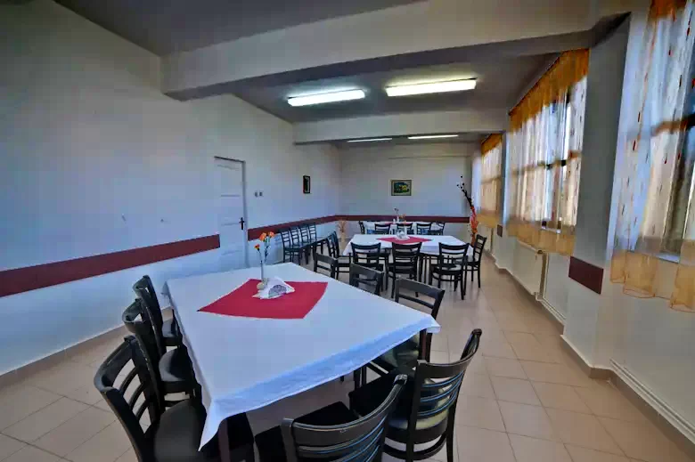 Cluj-Napoca Cazare | Pensiune (K1400-32) Imaginea poate fi supusă drepturilor de autor. Se recomandă contactarea titularului drepturilor.