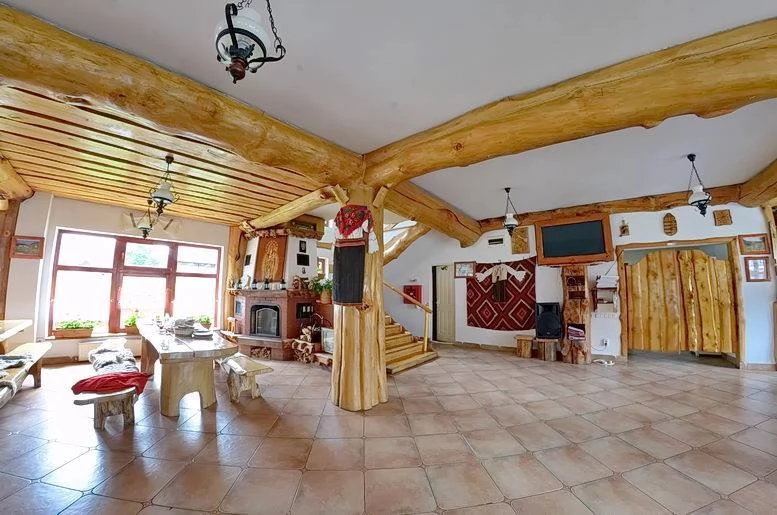 Lunca de Jos Cazare | Pensiune (K0807-38) Imaginea poate fi supusă drepturilor de autor. Se recomandă contactarea titularului drepturilor.