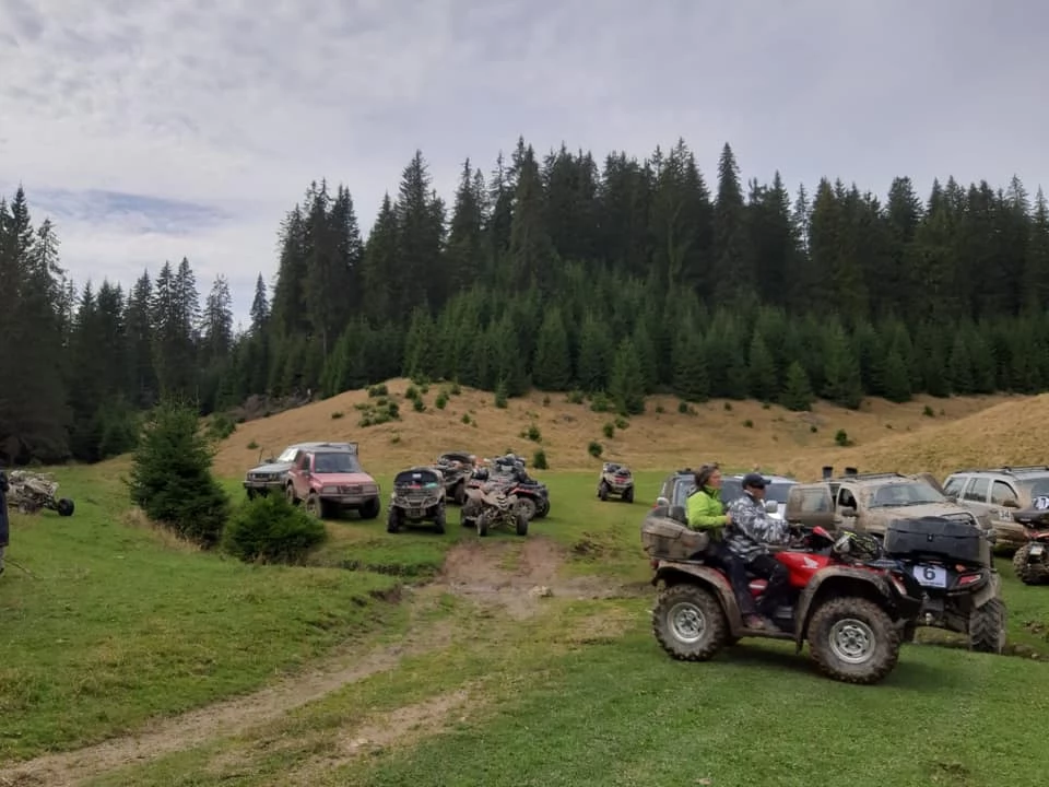 Szállás Lunca de Jos - Resort Poiana Brazilor*** | Gyimesközéplok - Fatányéros Panzió***. A kép szerzői jogvédelem alatt állhat. Javasolt a kapcsolatfelvétel a jog tulajdonossal.