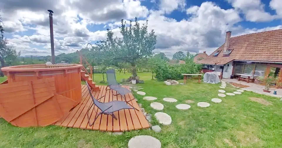 Szállás Siclod - Casa de Oaspeți Csaba și Hambar | Siklód - Csaba Vendégház és Csűr Szálló. A kép szerzői jogvédelem alatt állhat. Javasolt a kapcsolatfelvétel a jog tulajdonossal.