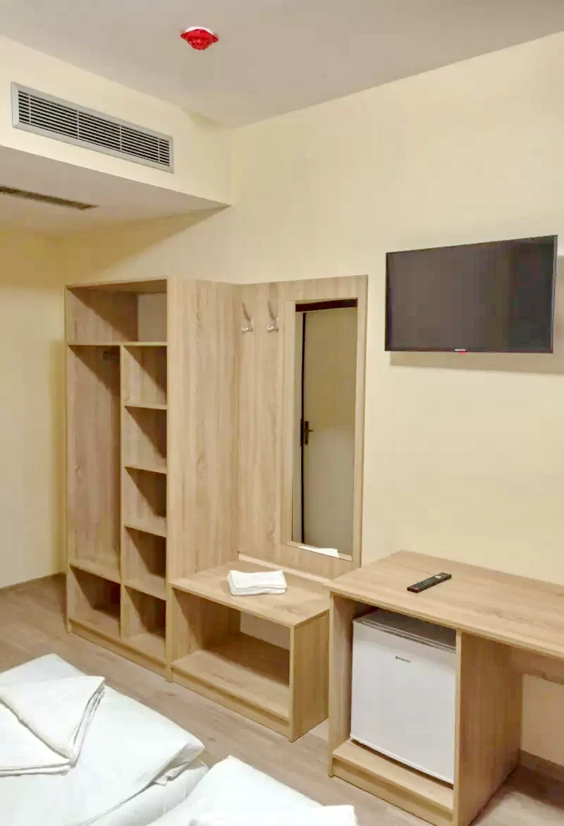 Dealu Cazare | Pensiune (K1412-26) Imaginea poate fi supusă drepturilor de autor. Se recomandă contactarea titularului drepturilor.