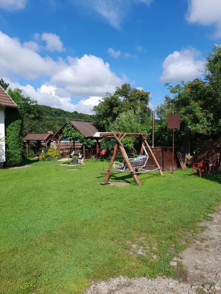 Szováta Szállás | Kulcsosház (K0192-32) A kép szerzői jogvédelem alatt állhat. Javasolt a kapcsolatfelvétel a jog tulajdonossal.