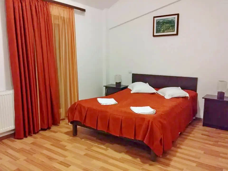 Lacu Roșu Cazare | Hotel*** (K0792-14) Imaginea poate fi supusă drepturilor de autor. Se recomandă contactarea titularului drepturilor. Lacu Roșu Cazare | Hotel*** (K0792-14) Imaginea poate fi supusă drepturilor de autor. Se recomandă contactarea titularului drepturilor.