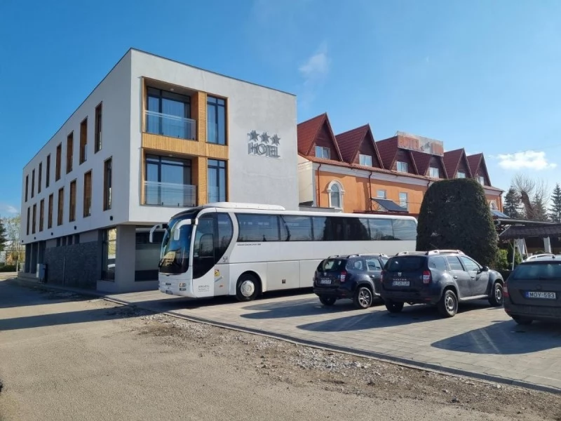 Gheorgheni Cazare | Hotel*** (K0093-96) Imaginea poate fi supusă drepturilor de autor. Se recomandă contactarea titularului drepturilor.