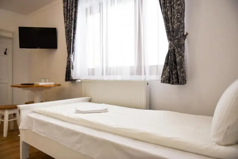 Lupeni Cazare | Pensiune (K0358-23) Imaginea poate fi supusă drepturilor de autor. Se recomandă contactarea titularului drepturilor.