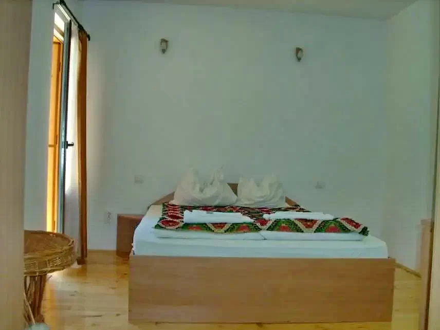 Herkulesfürdő Szállás | Panzió (K0898-10) A kép szerzői jogvédelem alatt állhat. Javasolt a kapcsolatfelvétel a jog tulajdonossal.