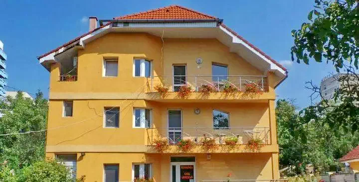 Băile Felix Cazare | Pensiune (K0034-14) Imaginea poate fi supusă drepturilor de autor. Se recomandă contactarea titularului drepturilor.