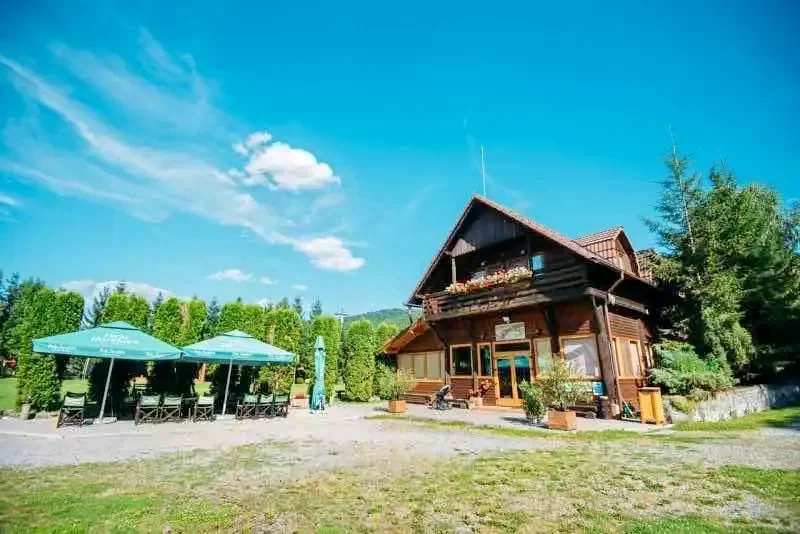 Sub Cetate Cazare | Pensiune (K1033-46) Imaginea poate fi supusă drepturilor de autor. Se recomandă contactarea titularului drepturilor.