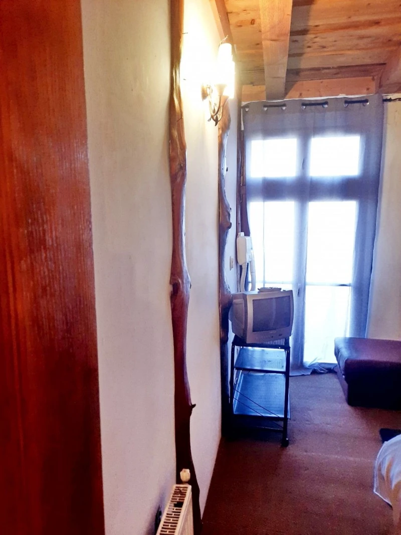 Beliș Cazare | Cabană (K0056-45) Imaginea poate fi supusă drepturilor de autor. Se recomandă contactarea titularului drepturilor.