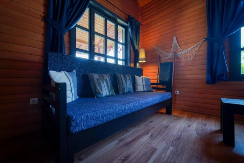 Zetea Cazare | Pensiune (K1603-66) Imaginea poate fi supusă drepturilor de autor. Se recomandă contactarea titularului drepturilor.