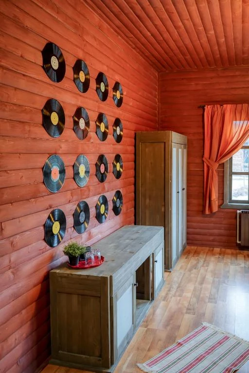 Zetea Cazare | Pensiune (K1603-73) Imaginea poate fi supusă drepturilor de autor. Se recomandă contactarea titularului drepturilor.