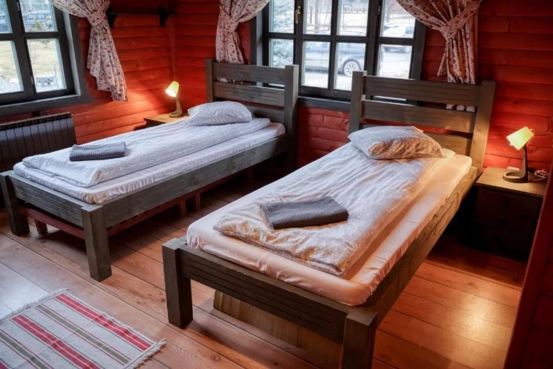 Zetea Cazare | Pensiune (K1603-87) Imaginea poate fi supusă drepturilor de autor. Se recomandă contactarea titularului drepturilor.