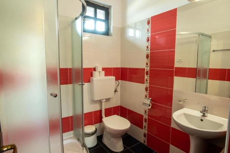 Zetelaka Szállás | Panzió (K1603-94) A kép szerzői jogvédelem alatt állhat. Javasolt a kapcsolatfelvétel a jog tulajdonossal.