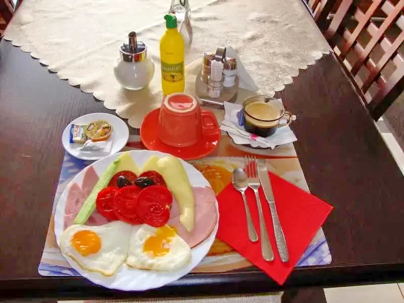 Arad Cazare | Pensiune (K0937-2) Imaginea poate fi supusă drepturilor de autor. Se recomandă contactarea titularului drepturilor.