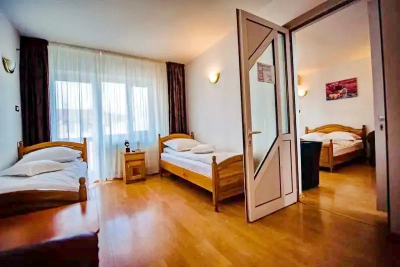 Cazare Arad - Pensiune Roua*** | Arad - Roua Pnazió***. Imaginea poate fi supusă drepturilor de autor. Se recomandă contactarea titularului drepturilor.
