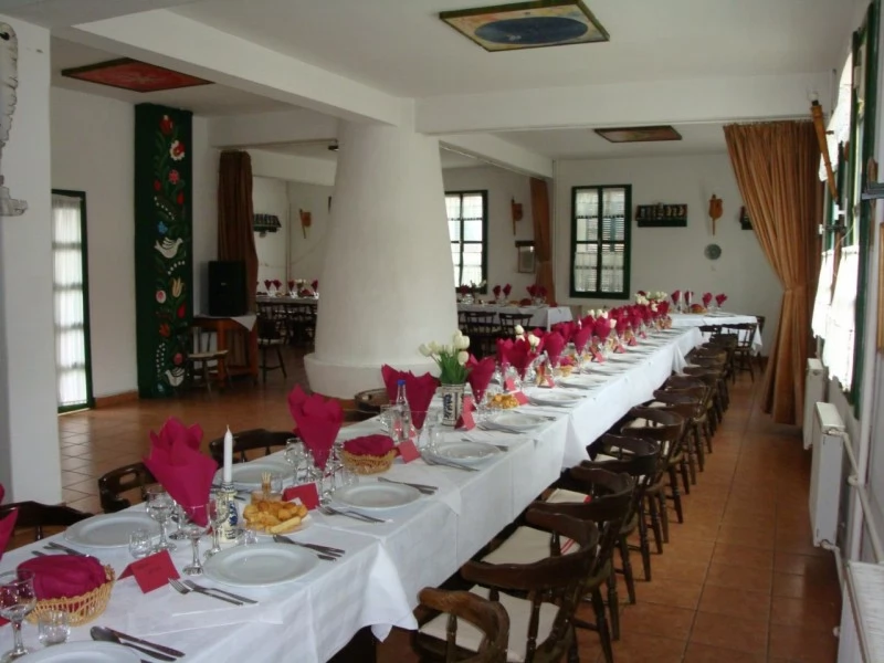 Oradea Cazare | Pensiune (K0952-2) Imaginea poate fi supusă drepturilor de autor. Se recomandă contactarea titularului drepturilor.