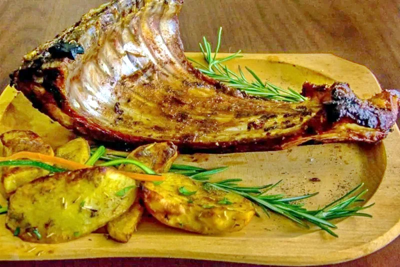 Arad Cazare | Hotel** (K1435-26) Imaginea poate fi supusă drepturilor de autor. Se recomandă contactarea titularului drepturilor.