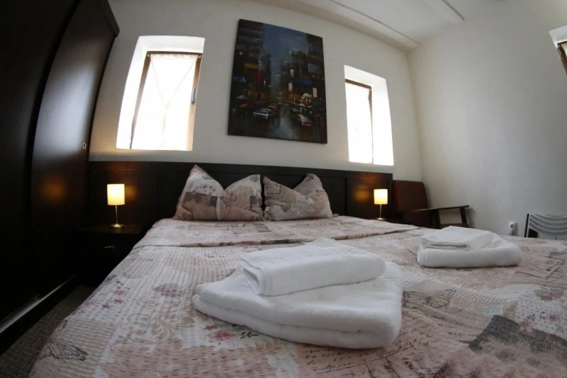  Oláhszászka Szállás | Panzió (K1604-15) A kép szerzői jogvédelem alatt állhat. Javasolt a kapcsolatfelvétel a jog tulajdonossal.