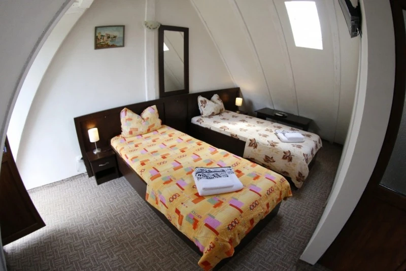  Oláhszászka Szállás | Panzió (K1604-22) A kép szerzői jogvédelem alatt állhat. Javasolt a kapcsolatfelvétel a jog tulajdonossal.