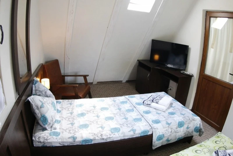 Sasca Română Cazare | Pensiune (K1604-28) Imaginea poate fi supusă drepturilor de autor. Se recomandă contactarea titularului drepturilor.