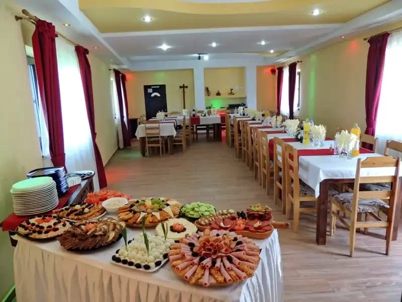 Sfântu Gheorghe Cazare | Pensiune (K0647-2) Imaginea poate fi supusă drepturilor de autor. Se recomandă contactarea titularului drepturilor.