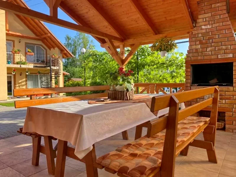 Sovata Cazare | Casă de oaspeți (K1414-44) Imaginea poate fi supusă drepturilor de autor. Se recomandă contactarea titularului drepturilor.