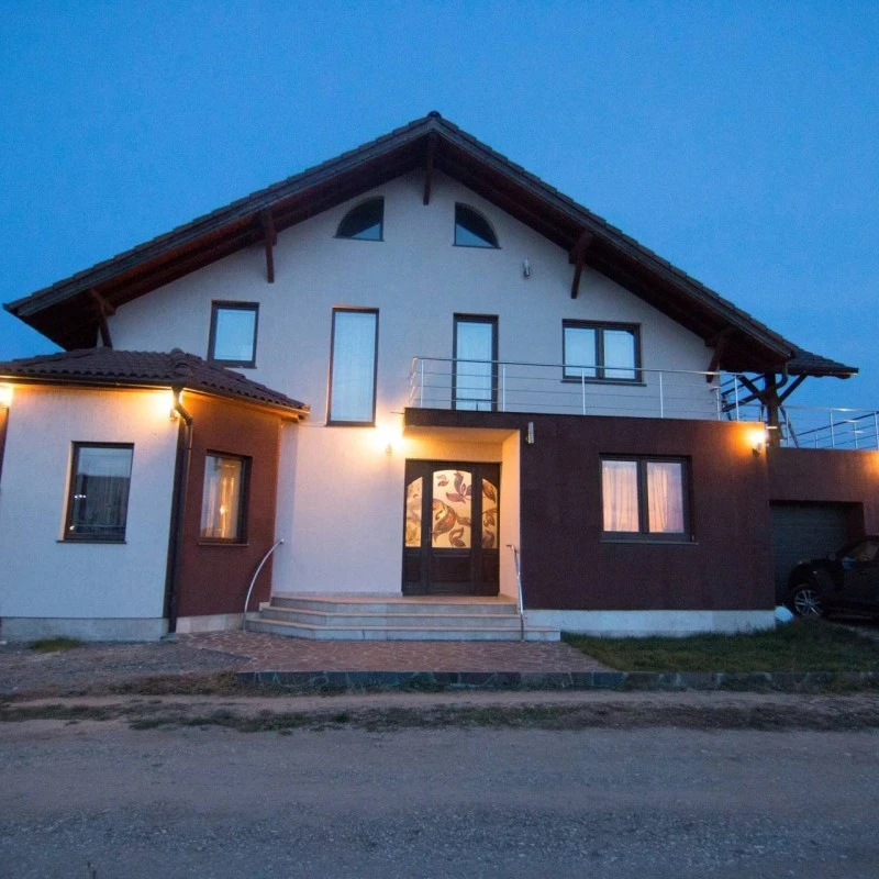 Sibiu Cazare | Pensiune (K1605-6) Imaginea poate fi supusă drepturilor de autor. Se recomandă contactarea titularului drepturilor.