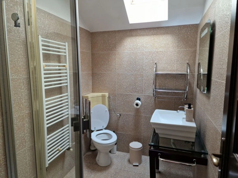 Nagyszeben Szállás | Panzió (K1605-25) A kép szerzői jogvédelem alatt állhat. Javasolt a kapcsolatfelvétel a jog tulajdonossal.