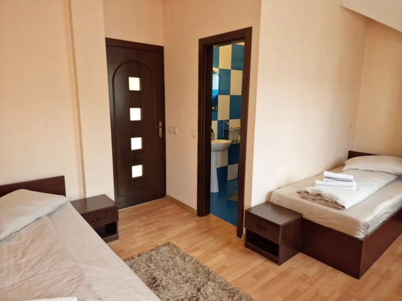 Sibiu Cazare | Pensiune (K1605-26) Imaginea poate fi supusă drepturilor de autor. Se recomandă contactarea titularului drepturilor.