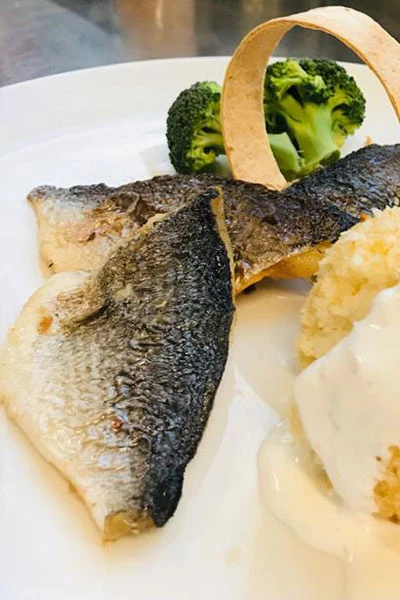 Dubova Cazare | Pensiune (K1559-12) Imaginea poate fi supusă drepturilor de autor. Se recomandă contactarea titularului drepturilor.